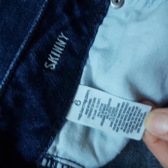 American Eagle Skinny Jeans - Picture 8 of 8